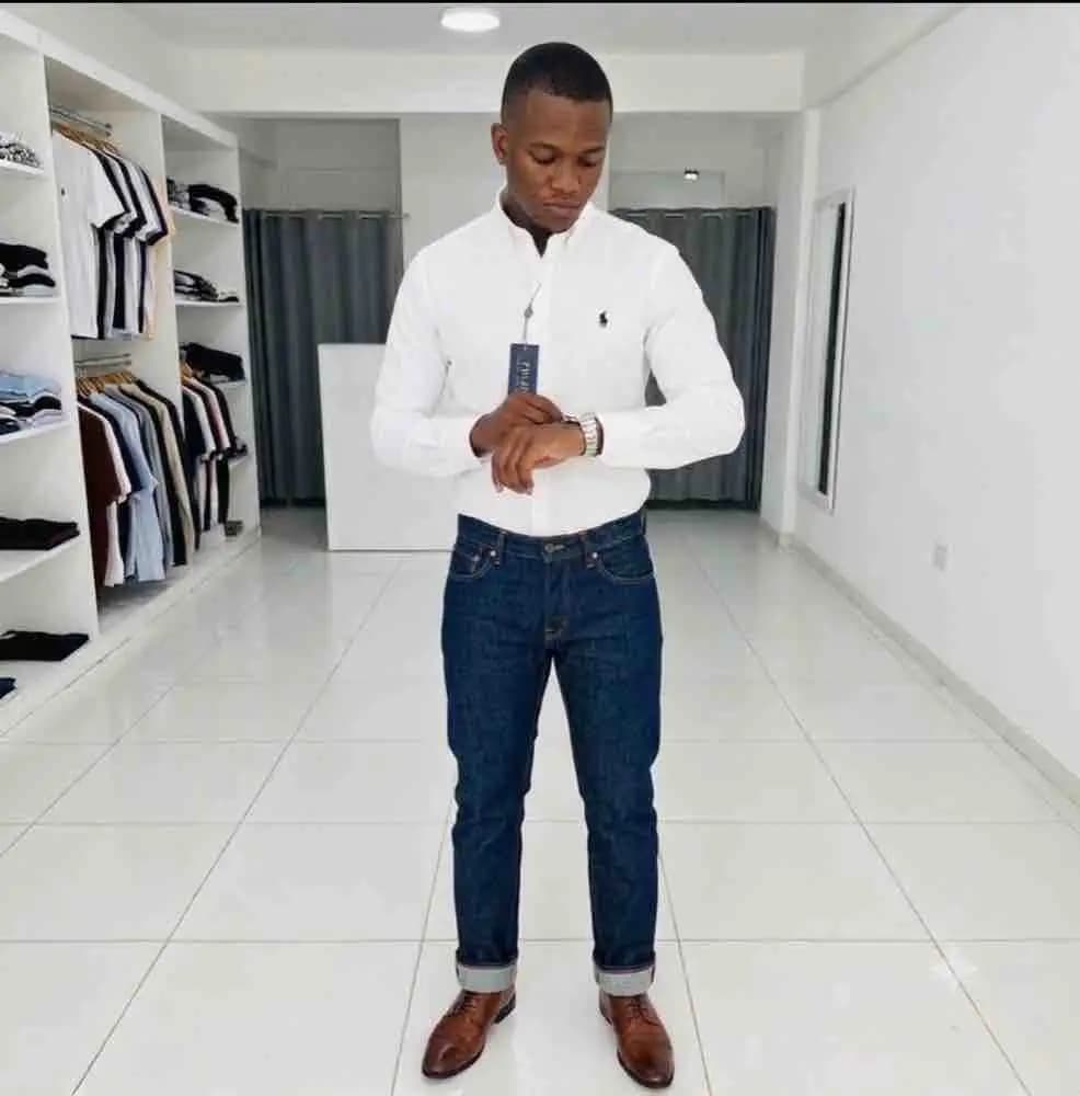 White Oxford with dark denim and rolled hem look