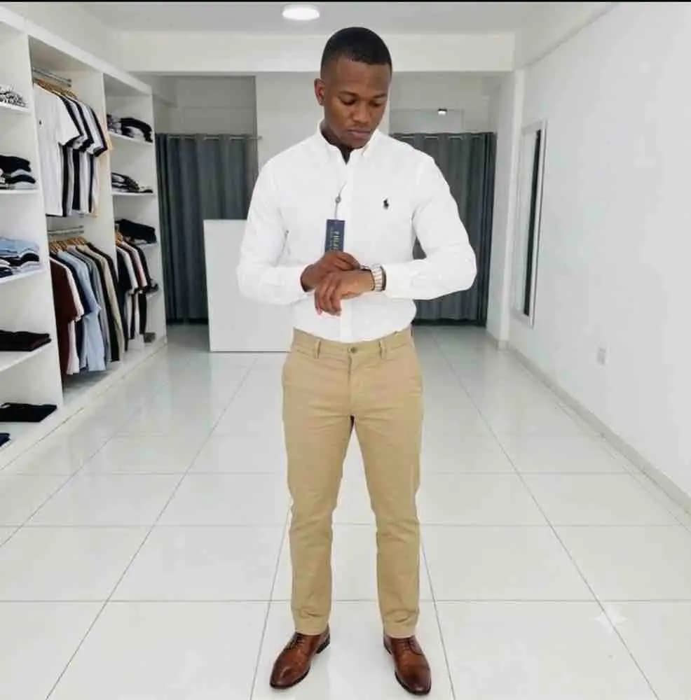 White Oxford with stone khaki look